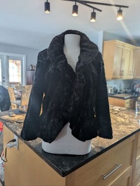 Laura Petites Black Velvet Peplum Jacket